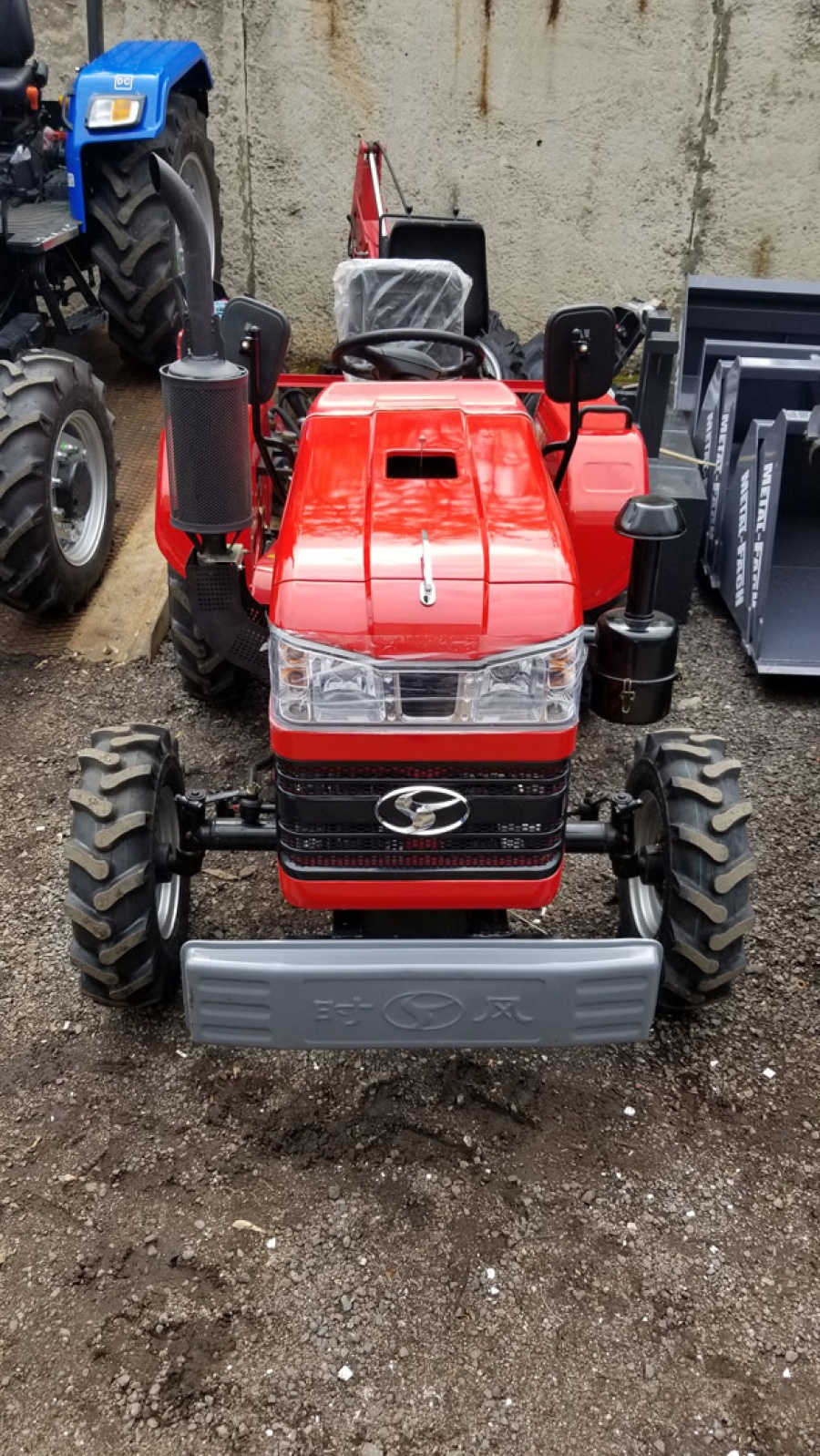 Трактор Shifeng SF-240 без кабины (без ПСМ)